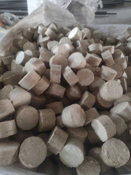 Брикети паливні пресовані