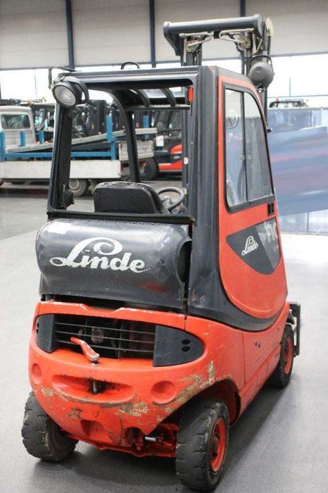Empilhador GPL gás Linde H16T-03 - 1.600 Kg (2512)