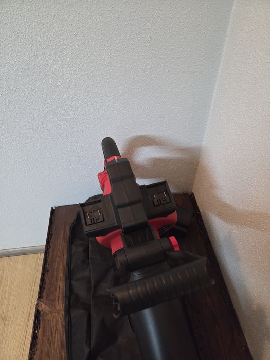 Uszkodzony odkurzacz akumulatorowy do liści Einhell