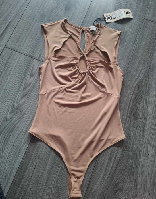 Boohoo nowe body z metką cappuccino
