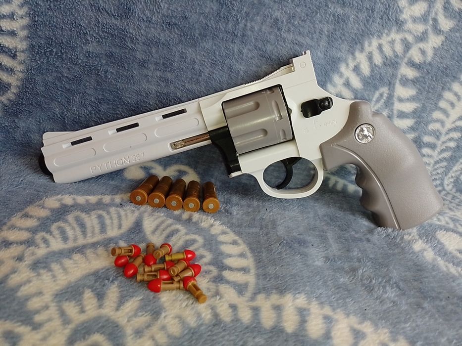 Игрушечный пистолет револьвер Python 357 мягкие пули гильзы