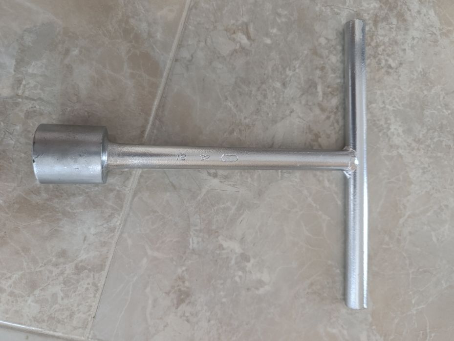 Ключ торцевой  Т - образый  32мм