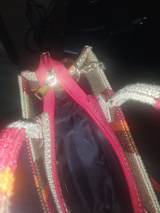 Продам сумку FAMO состояние идеальное