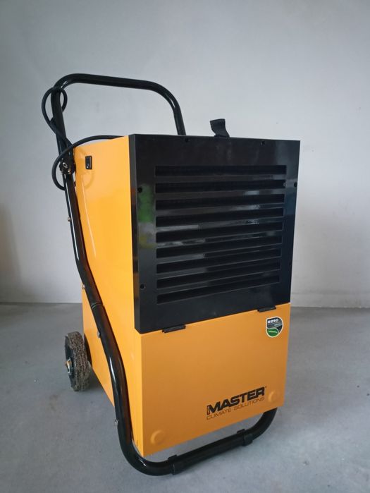 Wertykulator,  aerator, zagęszczarka, świder, kamera termowizyjna