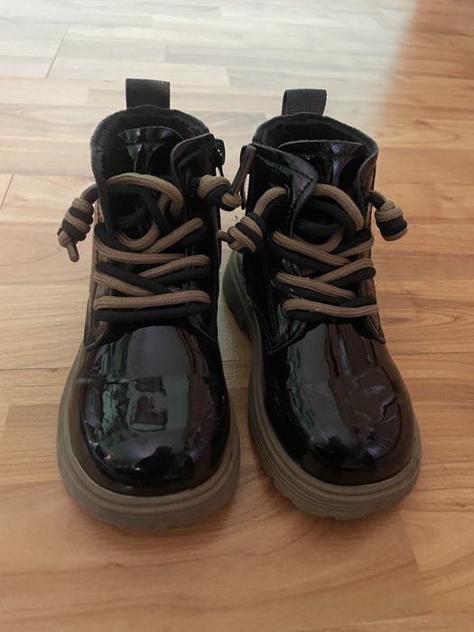 Дитячі черевички