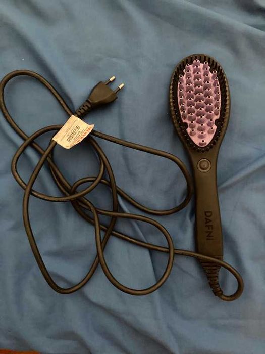 Escova alisadora Dafni