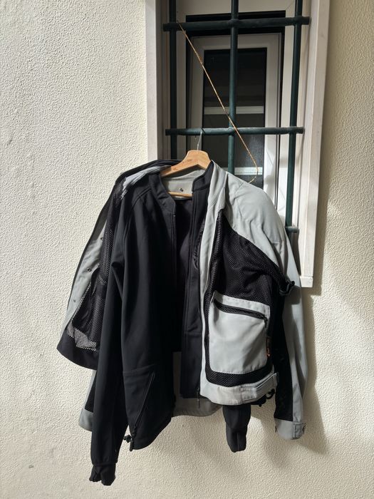 Conjunto de Mota – Casaco e Calças