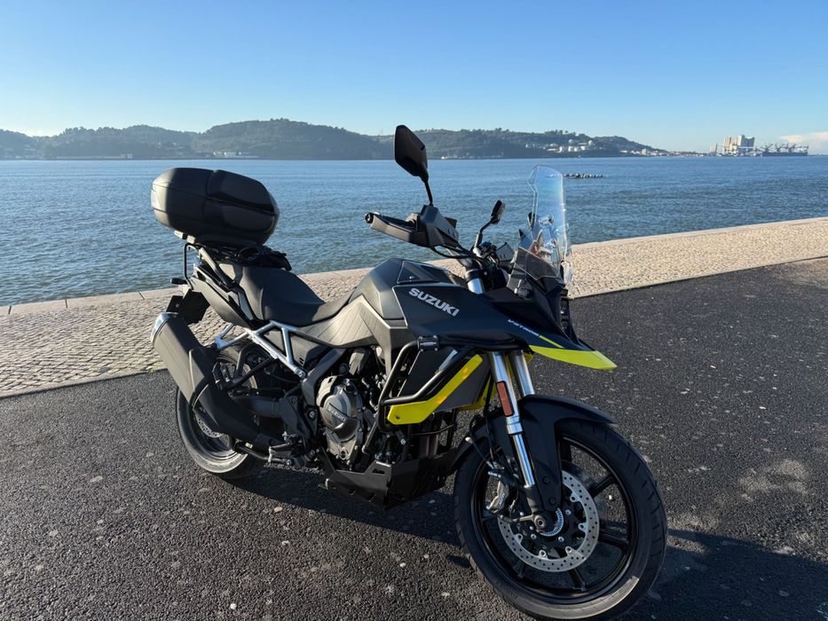 Suzuki V-Strom 800 Tech | 1800 km | Muitos extras | Excelente estado