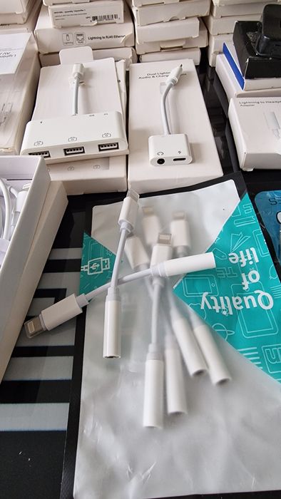Перехідники для айфона 5-14 серіі для навушників  для  на USB SD Card