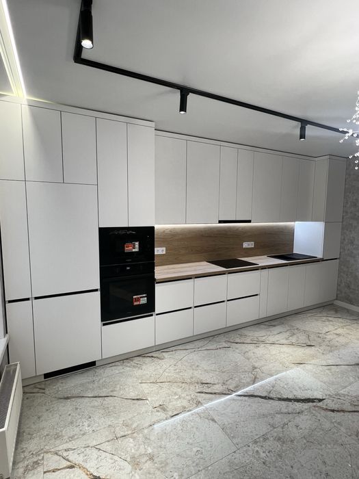 Меблі на замовлення, кухні, шафи-купе, вітальні , гардеробні