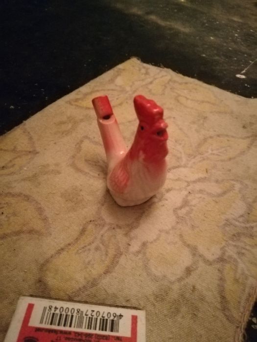 Фарфоровый свисток.