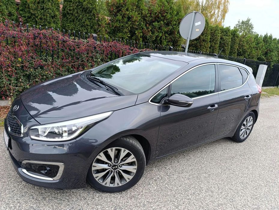 Kia Ceed ... Bogata opcja - full LED
