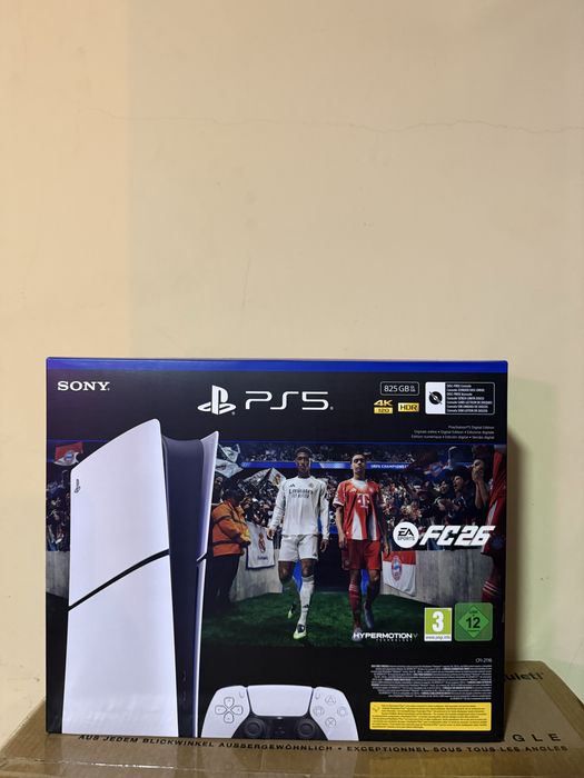 Playstation 5 Slim Digital com EAFC26 - Nova/Selada