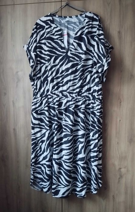 Sukienka midi Sinsay NOWA r. 4XL