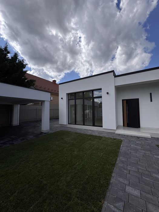 Продаж будинку з газом 3 кімнати |140м2  | 6 соток | Гараж на 2 авто |