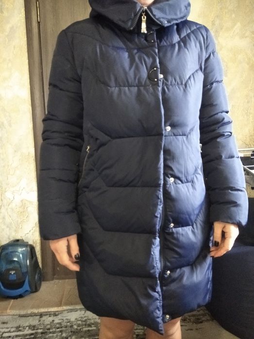 Зимняя куртка , теплая