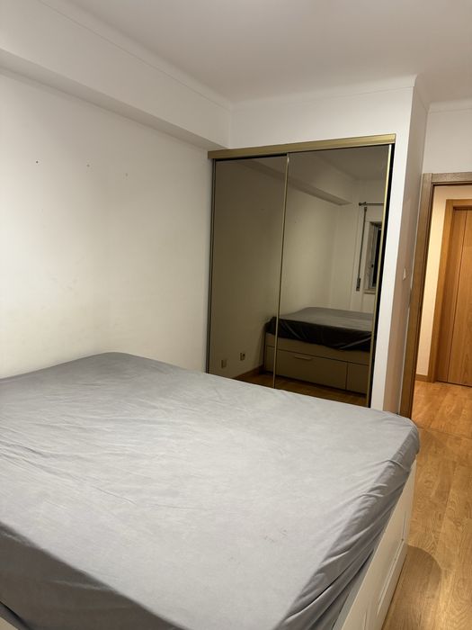 Quarto arrendar odivelas entrada e julho