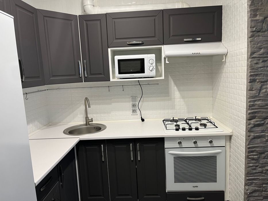 Аренда 1-однокомнатной квартиры на борщаговке,максимальный пакет.