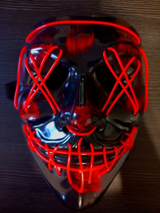 Maska LED na Halloween, czarna swiecąca, na 2x AA