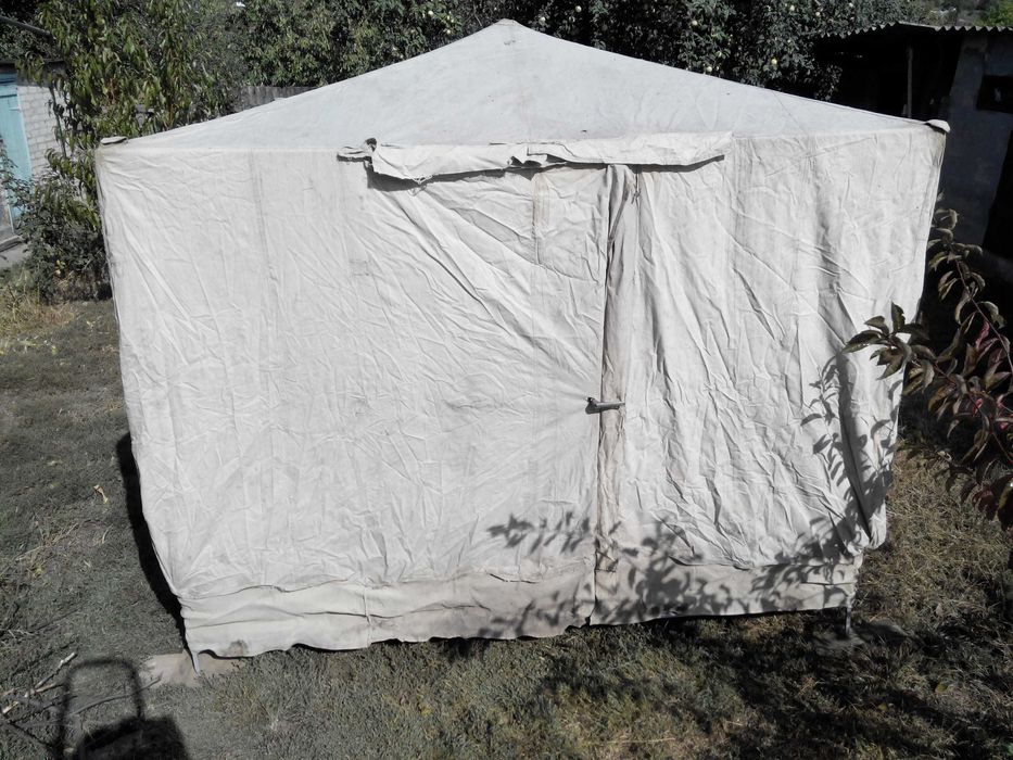 Палатка для откачки меда