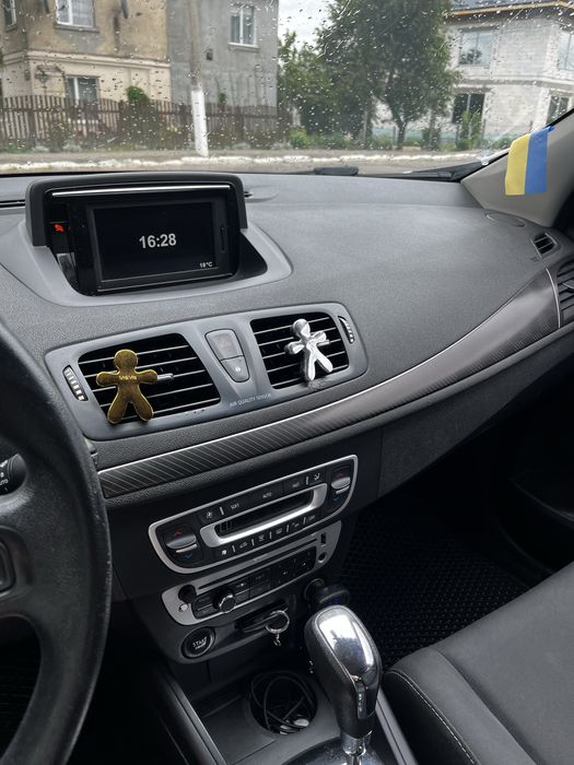 Продам Renault Megane III 2013 року.