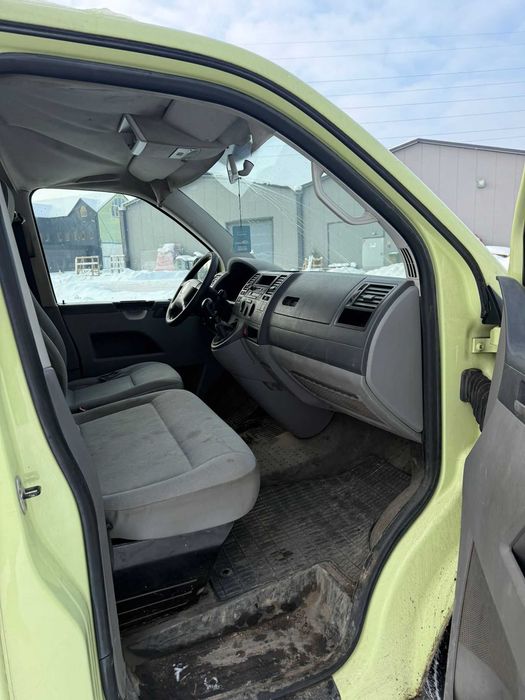 Volkswagen transporter T5 2.5 TDI, bus