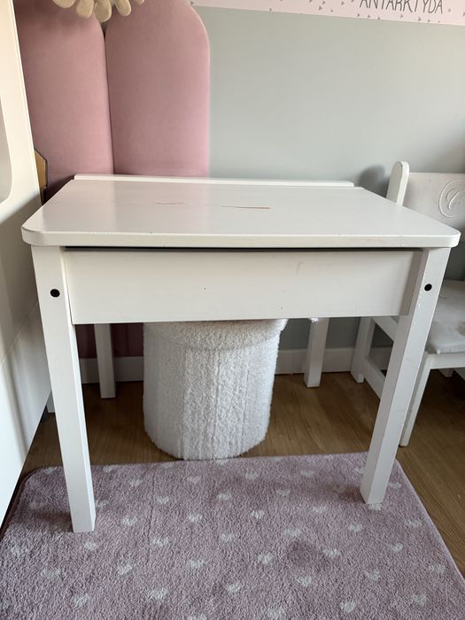 Biurko stolik drewniane dla dzieci ikea