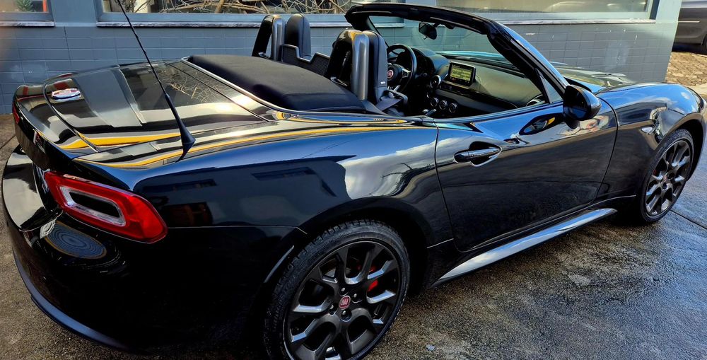Fiat 124 Spider 1.4 T Multiair Lusso Europa Limited