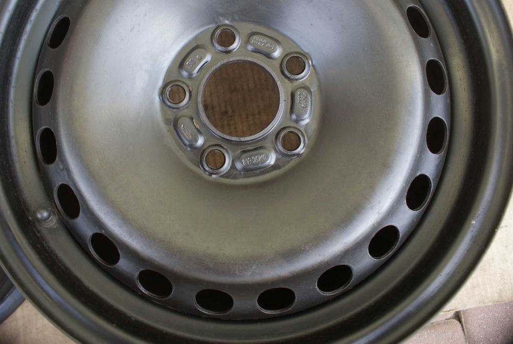 16 i 17 cali 5x108x63,4 ET-50 ET55  Ford Focus,C-max,S-max Kuga,Mondeo,Volvo i inne