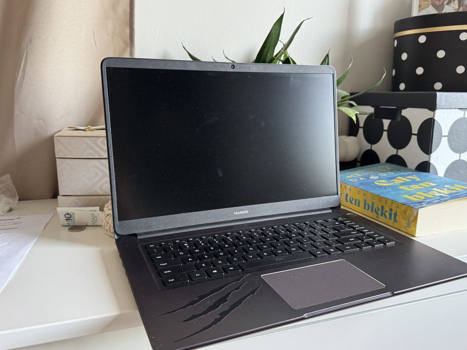 Laptop Huawei Matebook D15