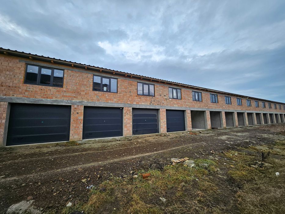 Продаж 2-поверхових гаражів 42м2 в гаражному містечку у Крихівцях_VD