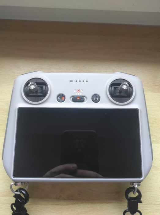 Idealny DJI Mavic 3 Classic 3 baterie, ładowarka Kontroler RC dotykowy