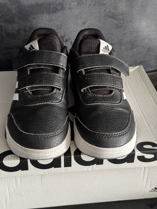 Кроссовки adidas 33 розмір