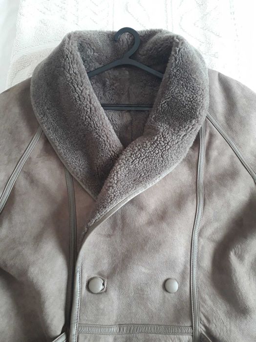 Casaco em Nobuck Taupe