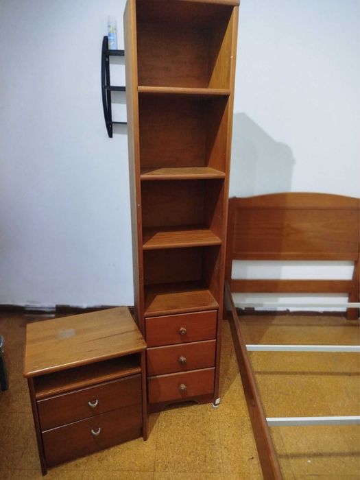 Mobilia de quarto e Secretária