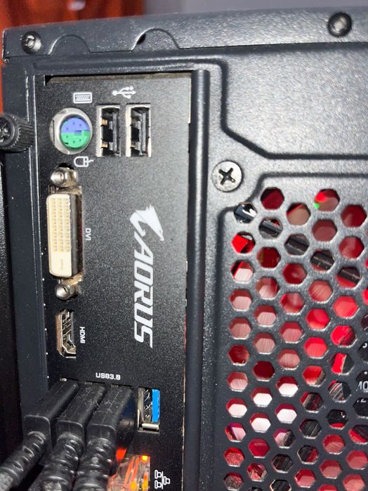 Computador Gaming | Ryzen 7 2700X + GTX 1660 | Bom Estado | Negociável