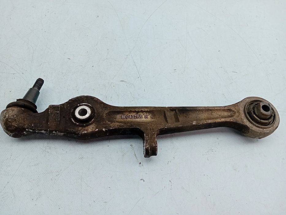 Braço de suspensão frente esquerdo AUDI A4 (8E2, B6)