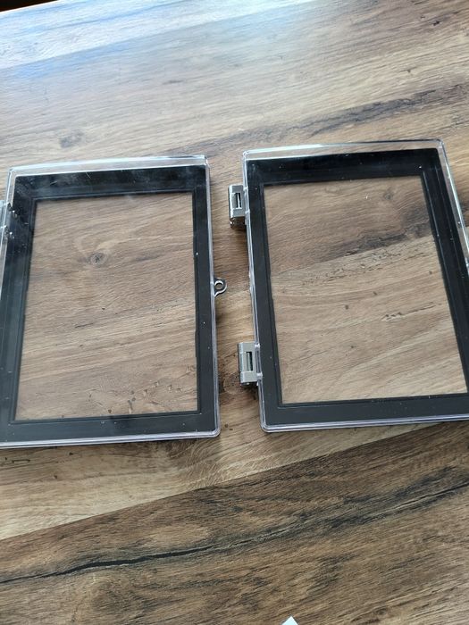 Przezroczysta obudowa ochronna,