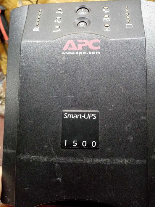 Ups APC Smart 1500VA