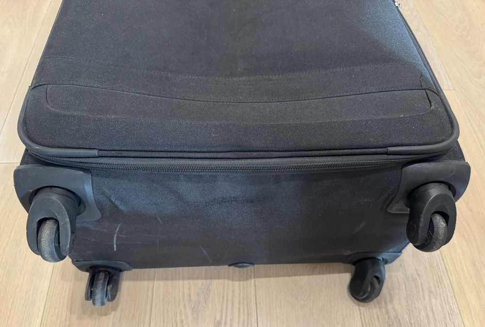 Walizka Samsonite Spinner duża czarna poliester 78cm 105 litórw