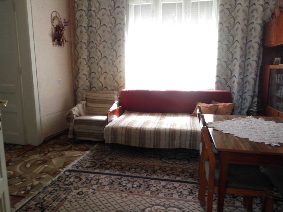 Будинок  квартира подобово Хуст