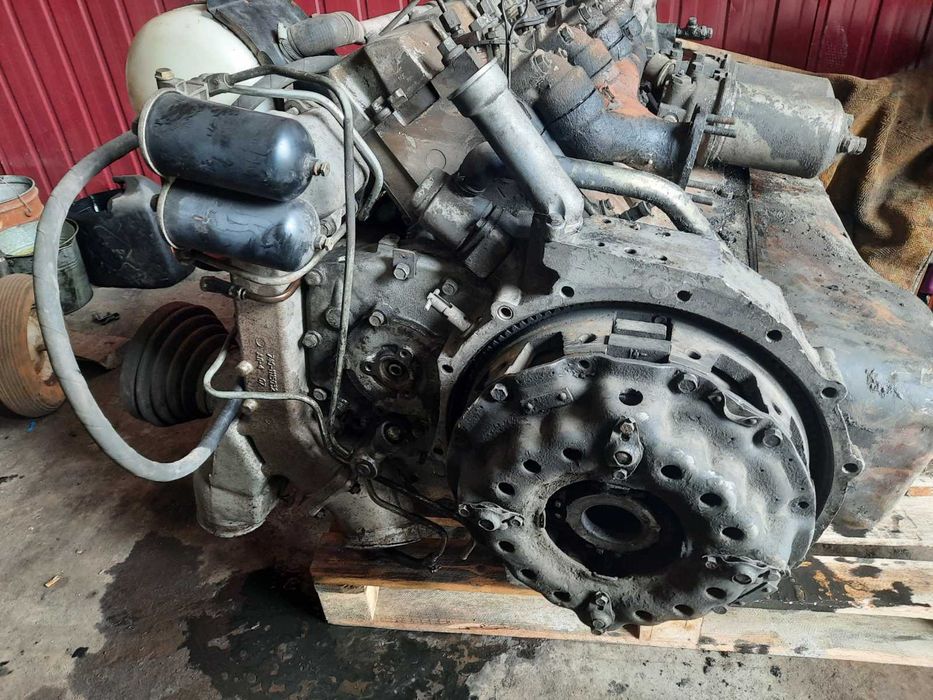 Двигун на КамАЗ в зборі