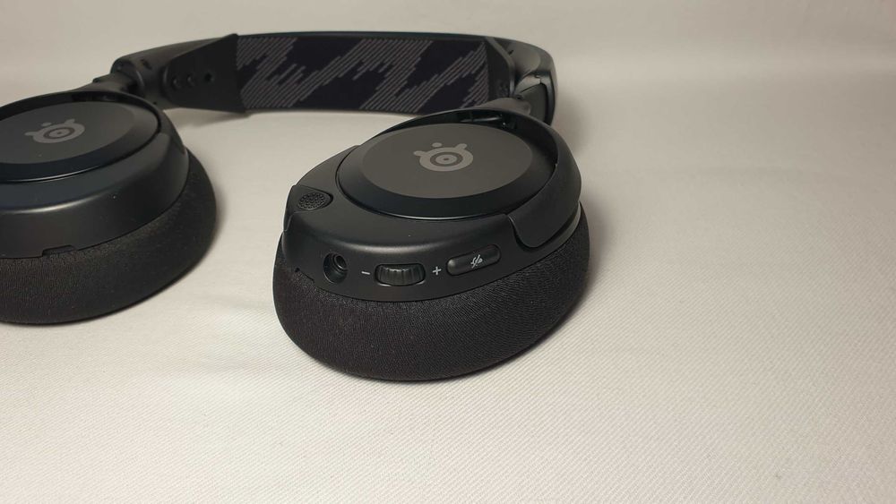 Słuchawki przewodowe SteelSeries Arctis Nova 1 - stan BDB.