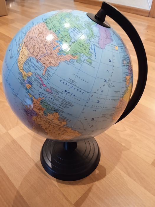 Маю Глобус політичний 22см см.