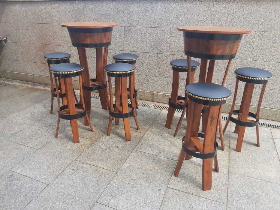 Bancos  Bar  Mesas  e  Sofás