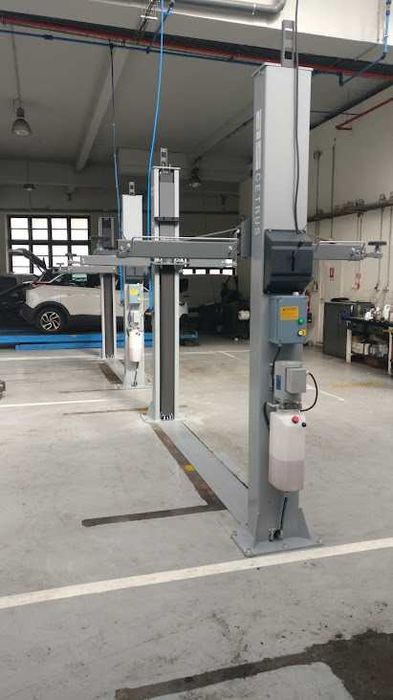 Elevador 2 Colunas CETRUS EAE 3500kg descida manual 230/400V ( NOVO)