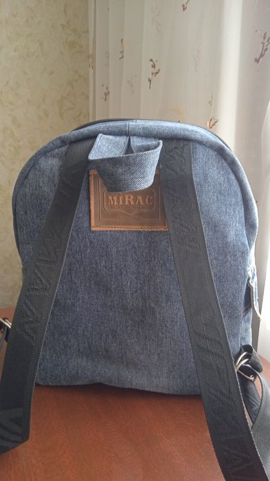 Джинсовый рюкзачок, ручная работа.