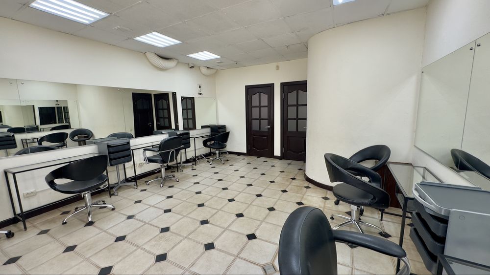 Продаж приміщення, 41,6 кв м , центр