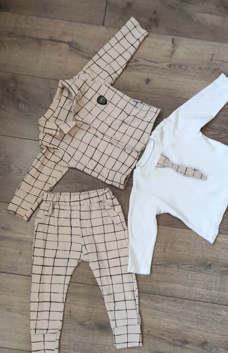 Костюм для хлопчика, дуже класний підходить на 1 -2 рочки.