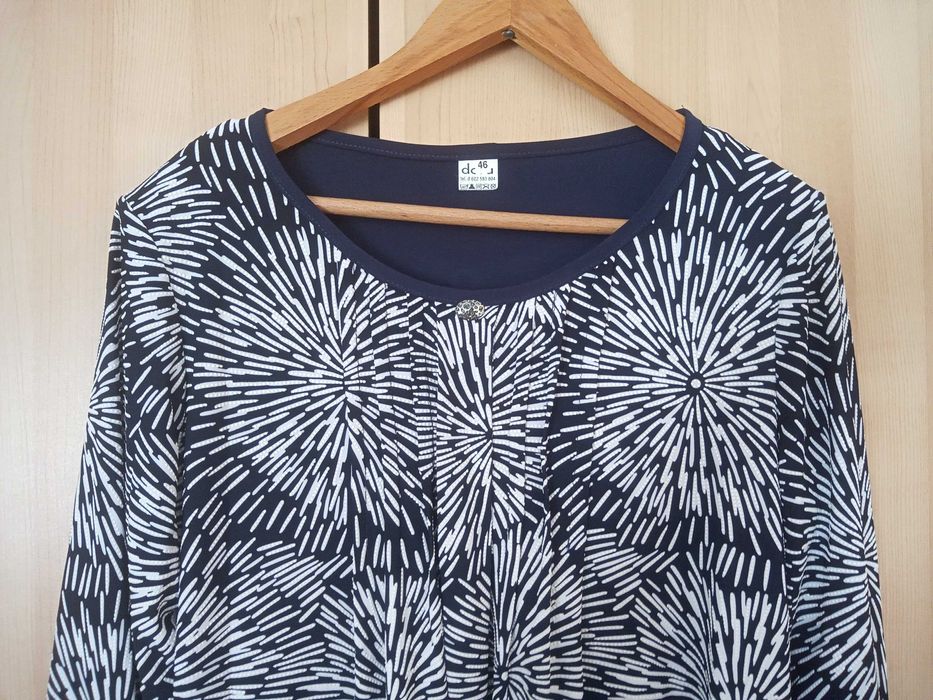 elegancka bluzka granatowa we wzory 42 44 XL XXL jak nowa